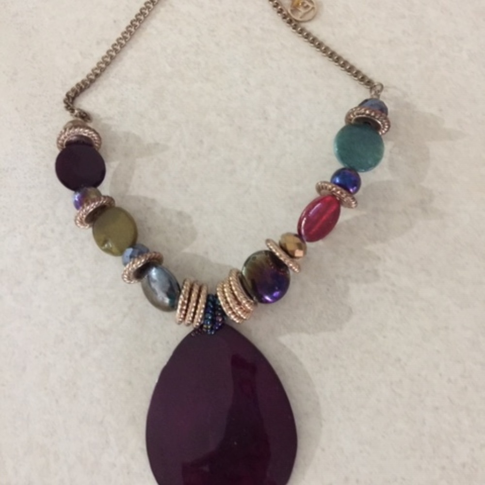 Statement necklace